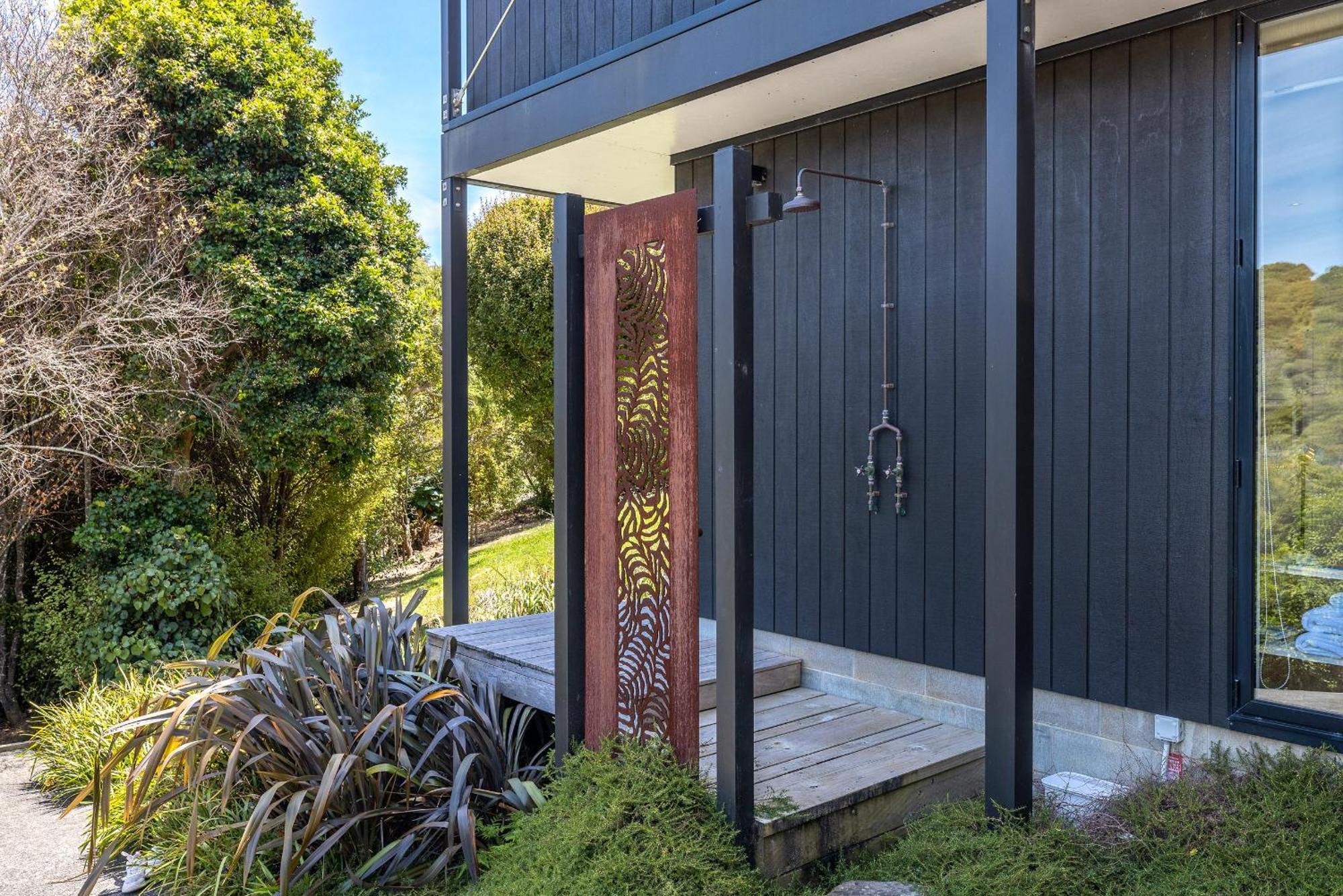 Holiday home Empire Views Oneroa